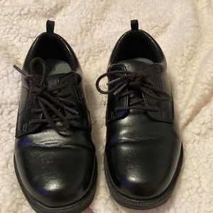 Dress shoes